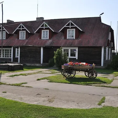 Pensionat Kaebi Kuelalistemaja Hapsal