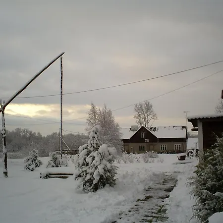 Pensionat Kaebi Kuelalistemaja *