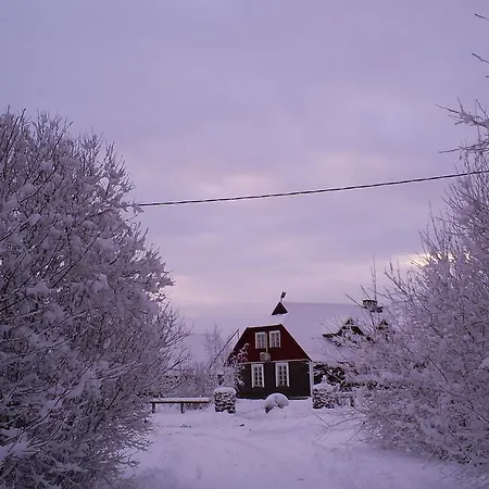 Kaebi Kuelalistemaja Hapsal
