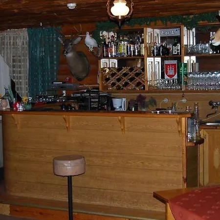 Kaebi Kuelalistemaja Hapsal