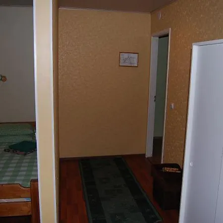 Pensionat Kaebi Kuelalistemaja *