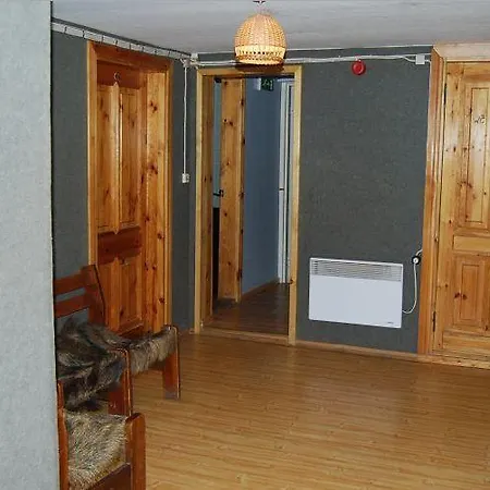 Pensionat Kaebi Kuelalistemaja *