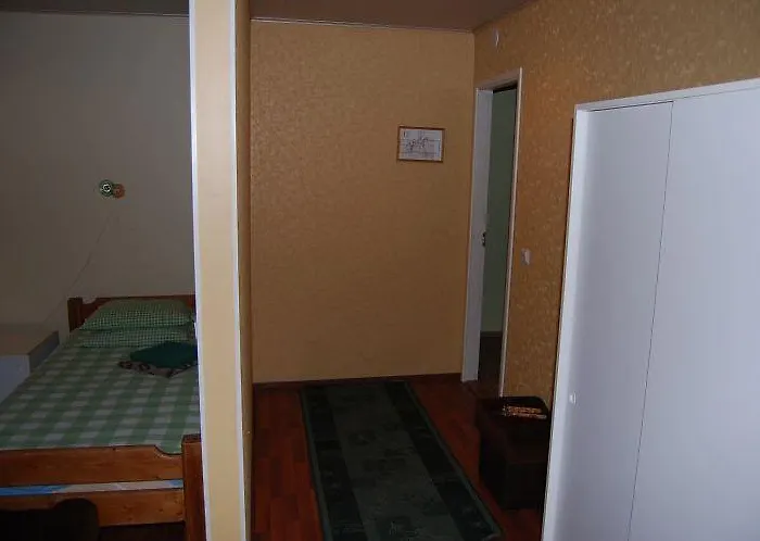 게스트하우스 Kaebi Kuelalistemaja *